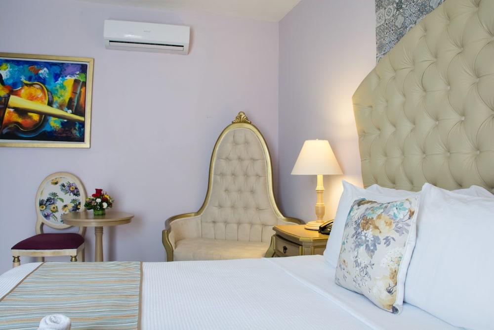 Hotel Lavanda Cas Mérida Exterior foto A room at the hotel