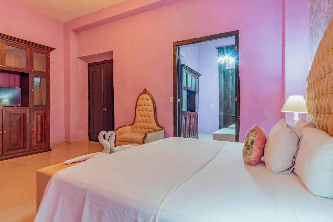 Hotel Lavanda Cas Mérida Exterior foto A bedroom at the hotel