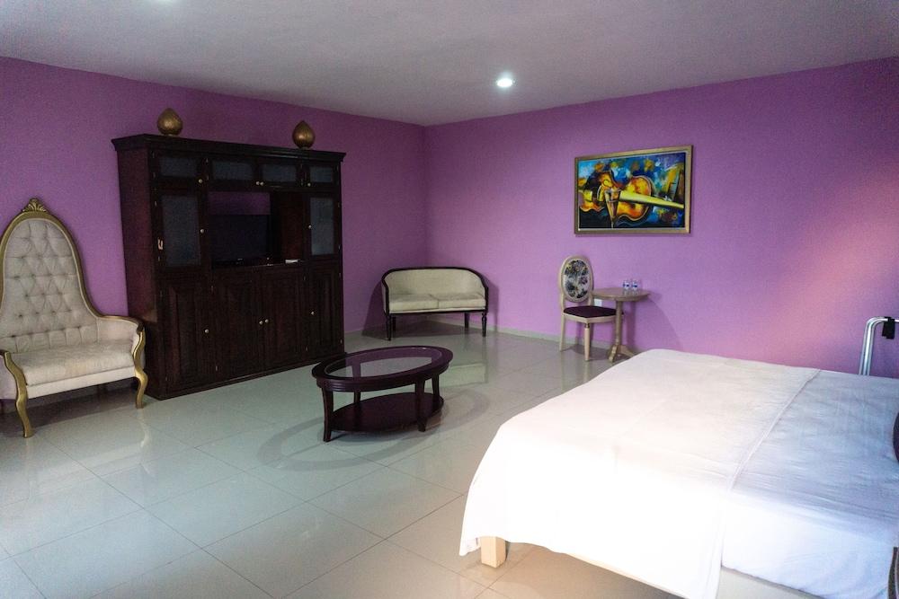 Hotel Lavanda Cas Mérida Exterior foto A room at the hotel
