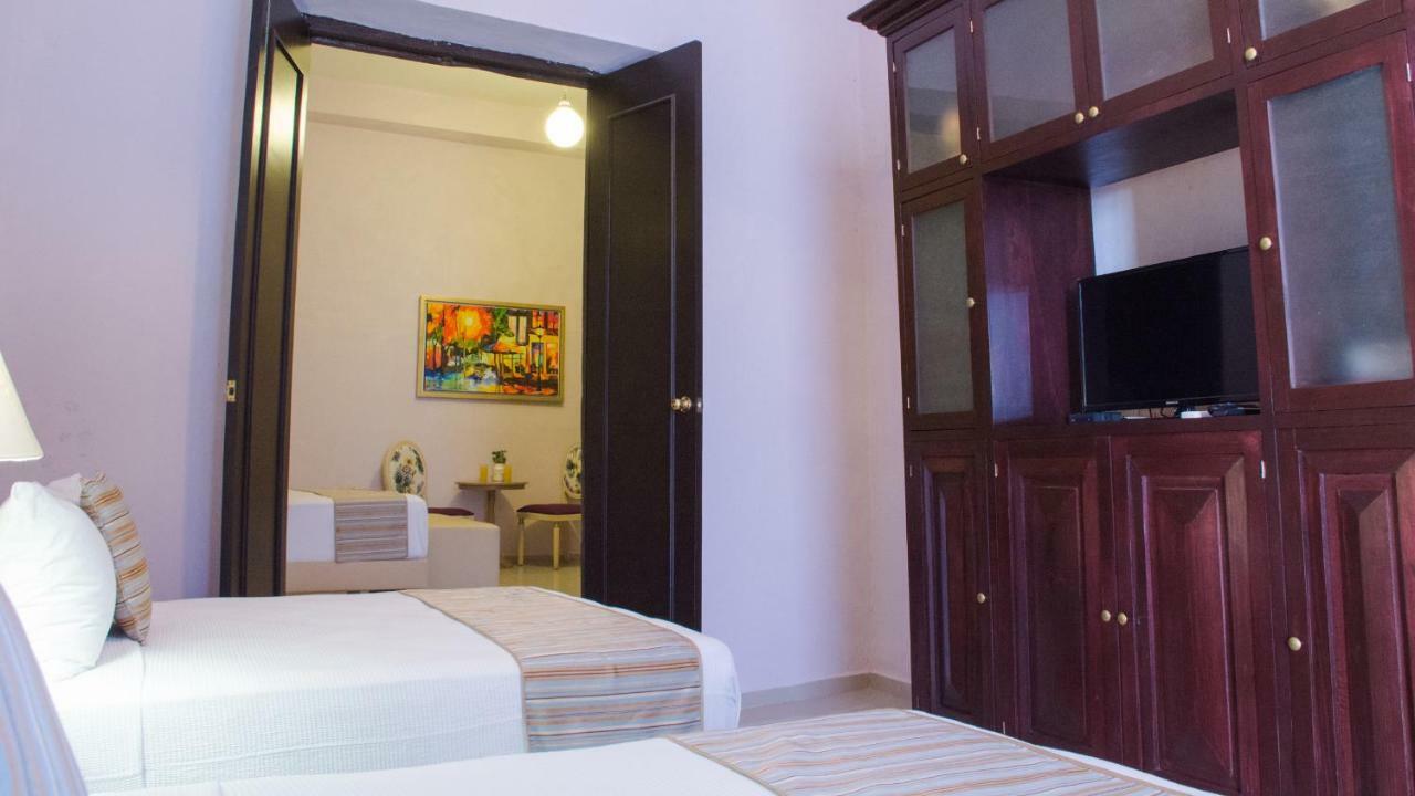 Hotel Lavanda Cas Mérida Exterior foto A room at the hotel
